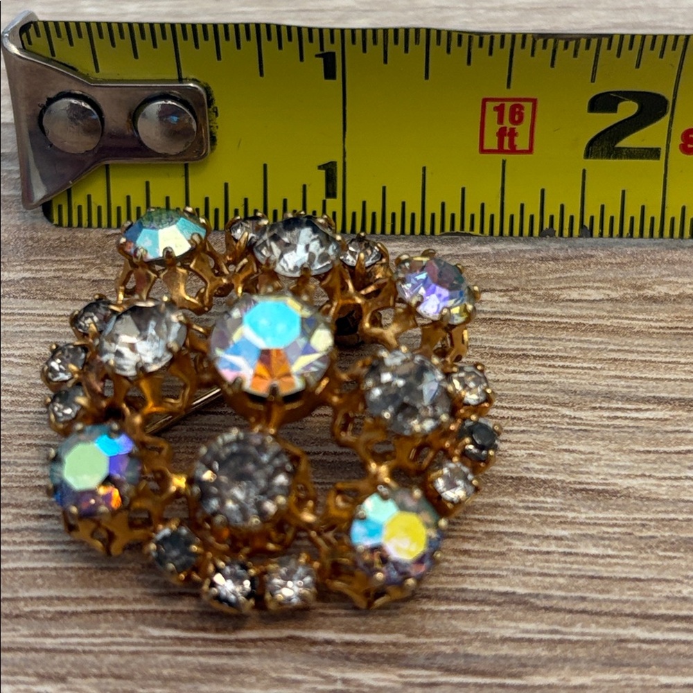 Vintage Aurora Borealis Prong Gold Tone Brooch - Picture 5 of 5